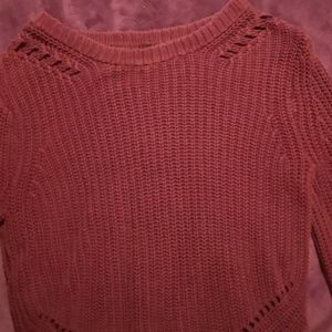 Maroon knitted sweater